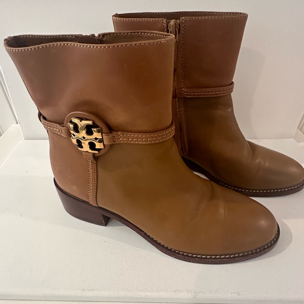 Tory Burch tan ankle boot 8.5 excellent used condition